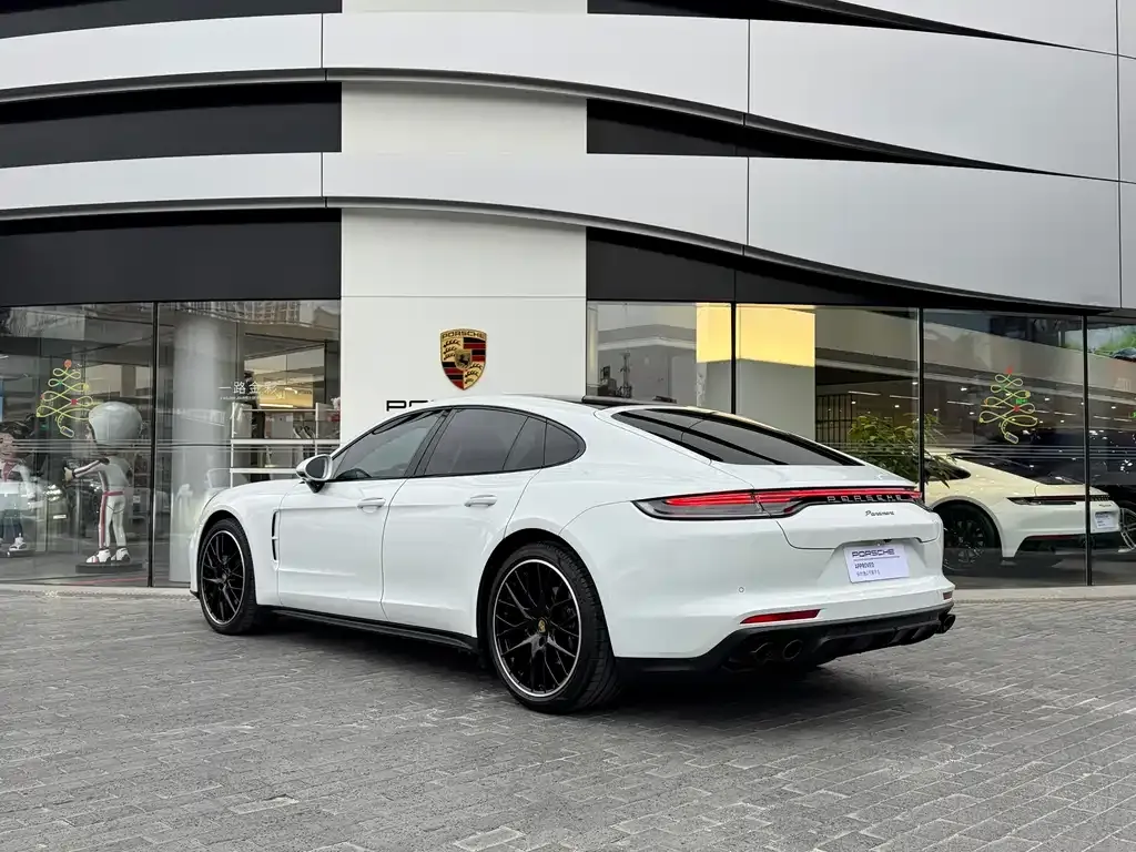 Porsche Panamera — фото 6