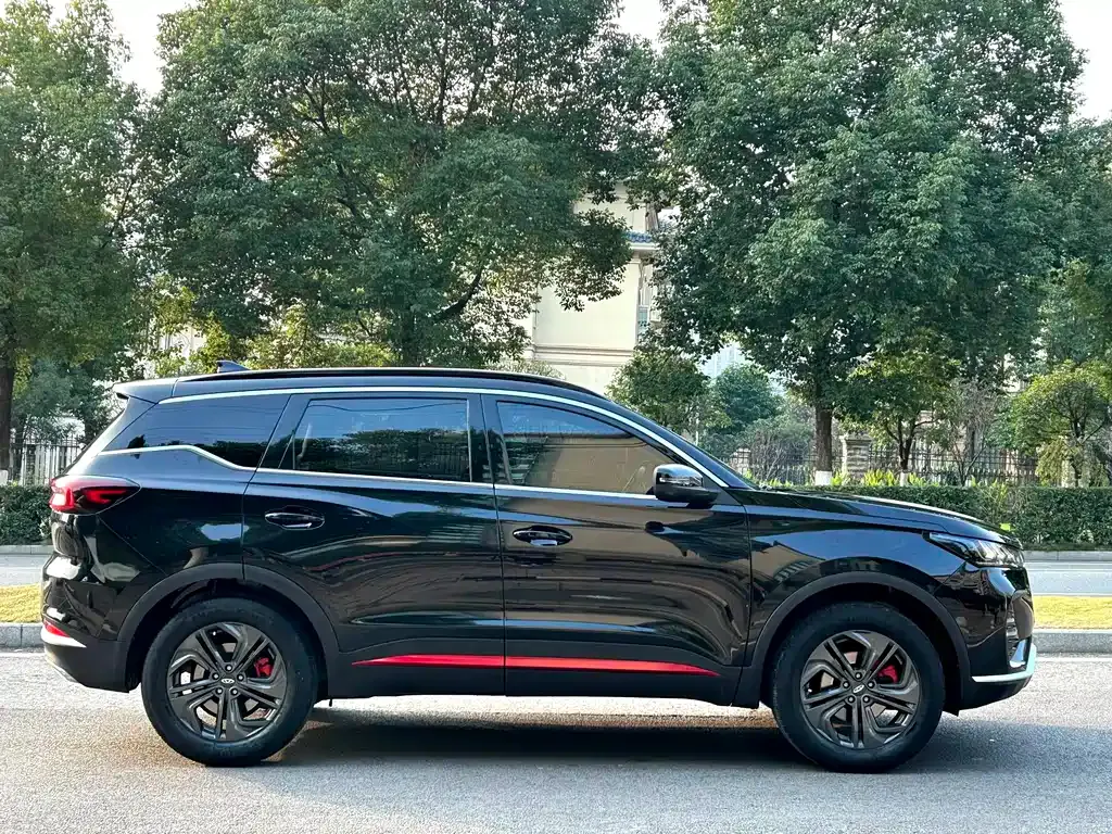 Chery Tiggo 7 — фото 10