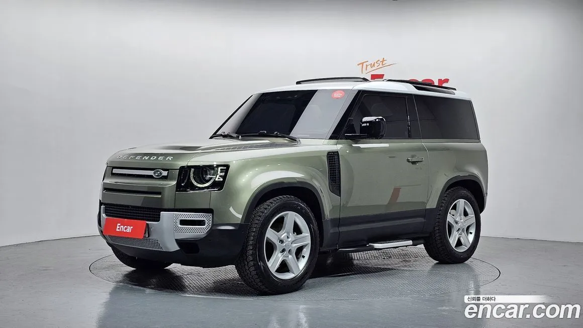 Land Rover Defender — фото 1