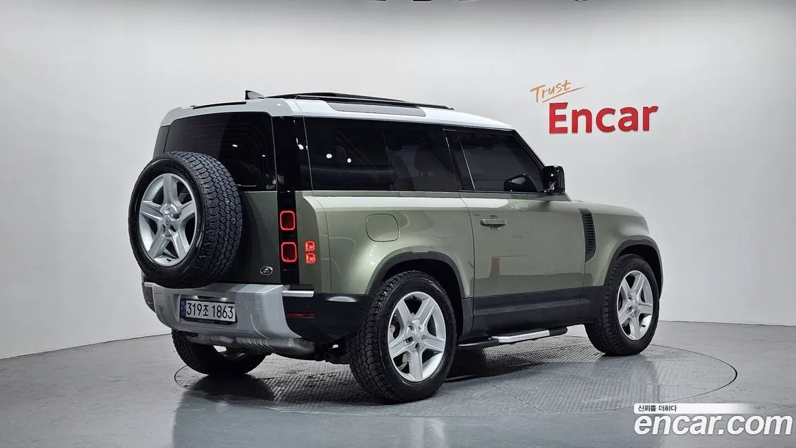 Land Rover Defender — фото 2