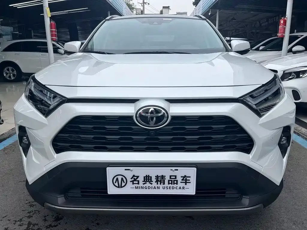 Toyota RAV4 — фото 2