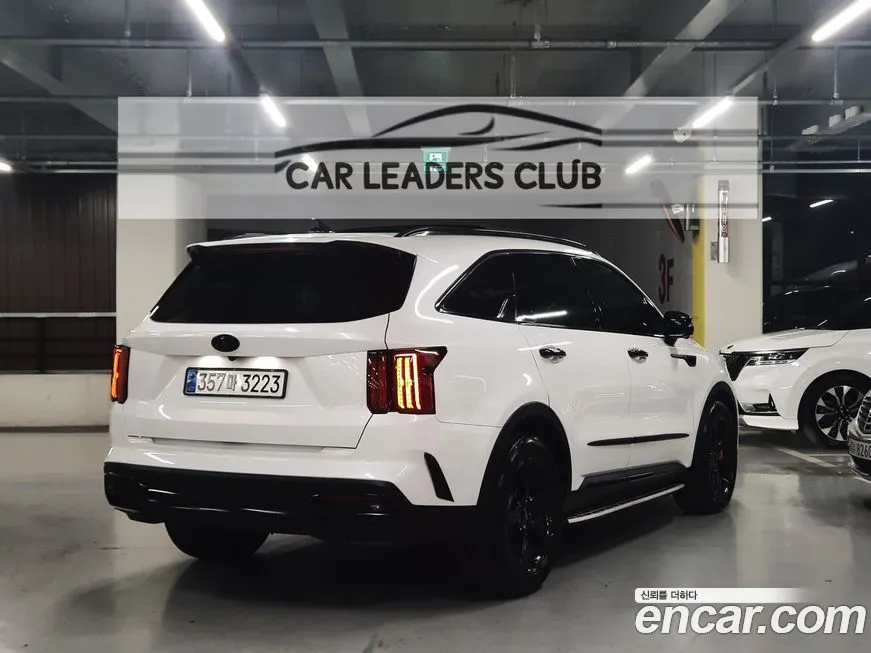 Kia Sorento — фото 6