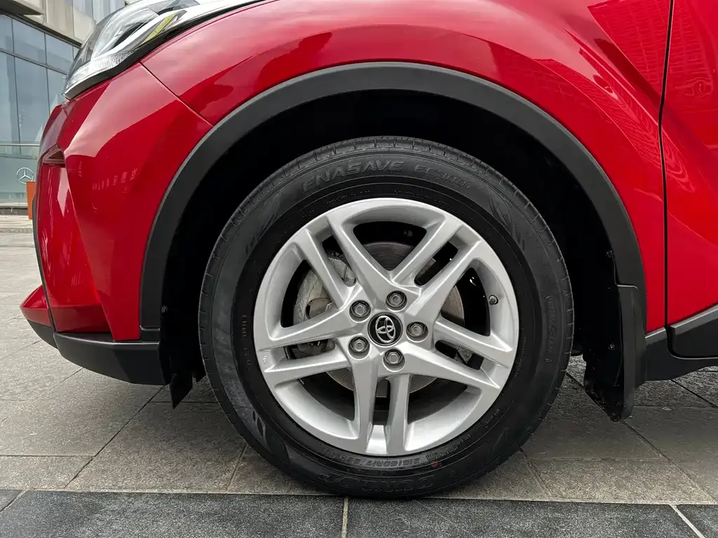 Toyota C-HR — фото 4