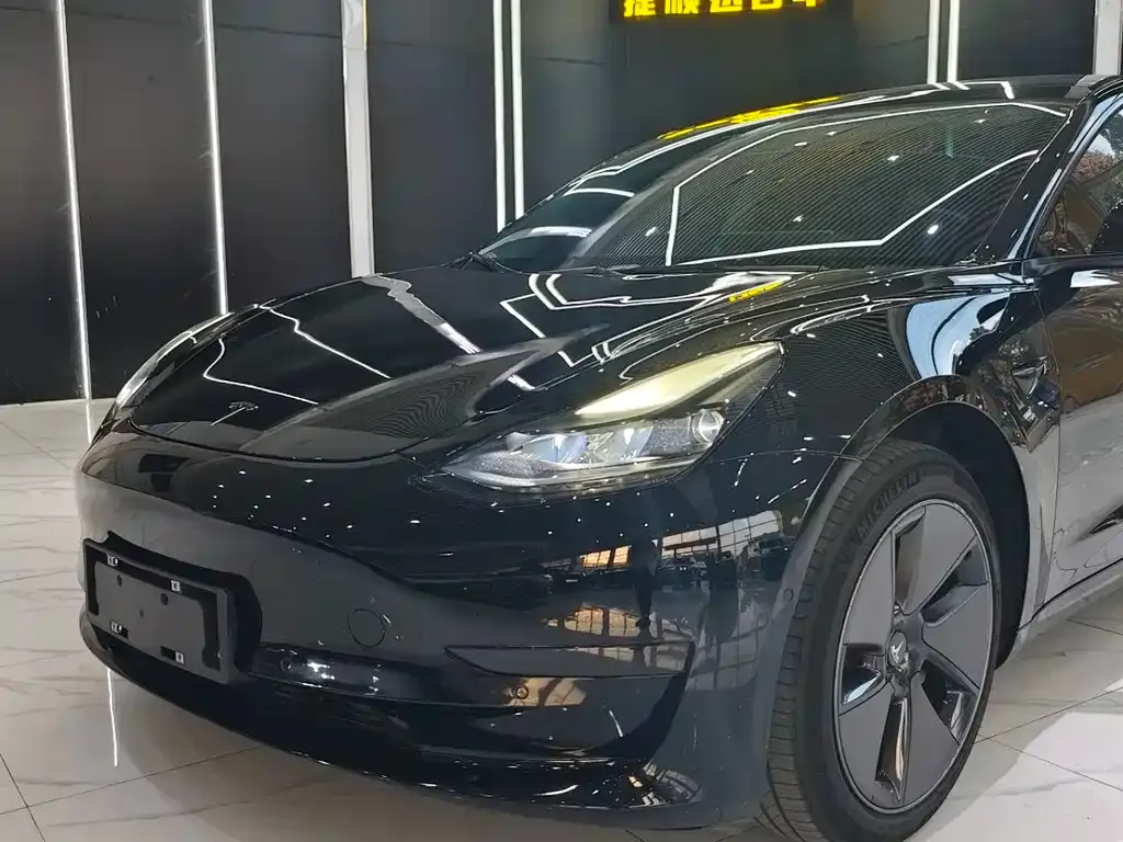 Tesla Model 3 — фото 6
