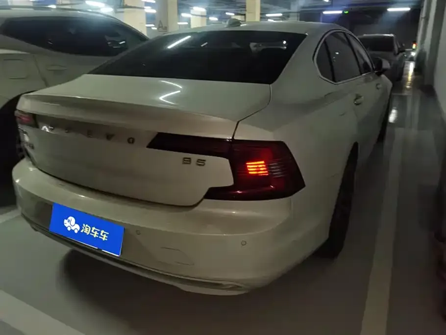 Volvo S90 — фото 10