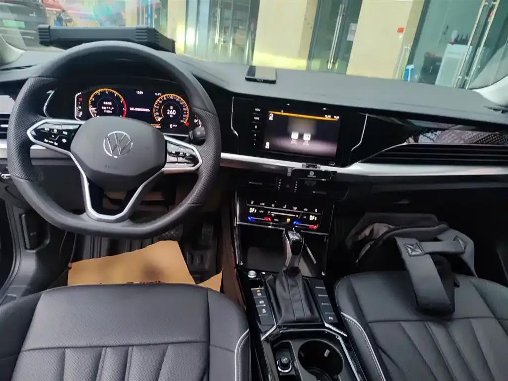 Volkswagen Passat — фото 9