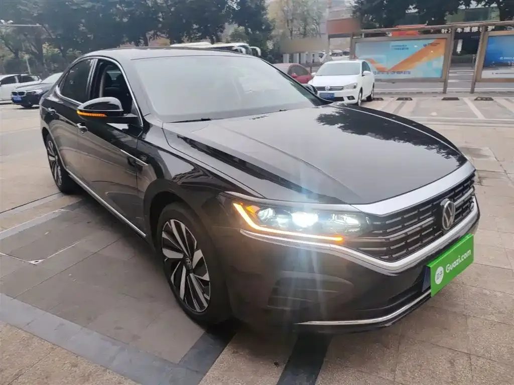 Volkswagen Passat — фото 7