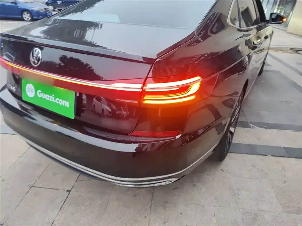 Volkswagen Passat — фото 2