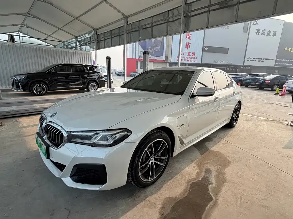 BMW 5 Series New Energy — фото 1