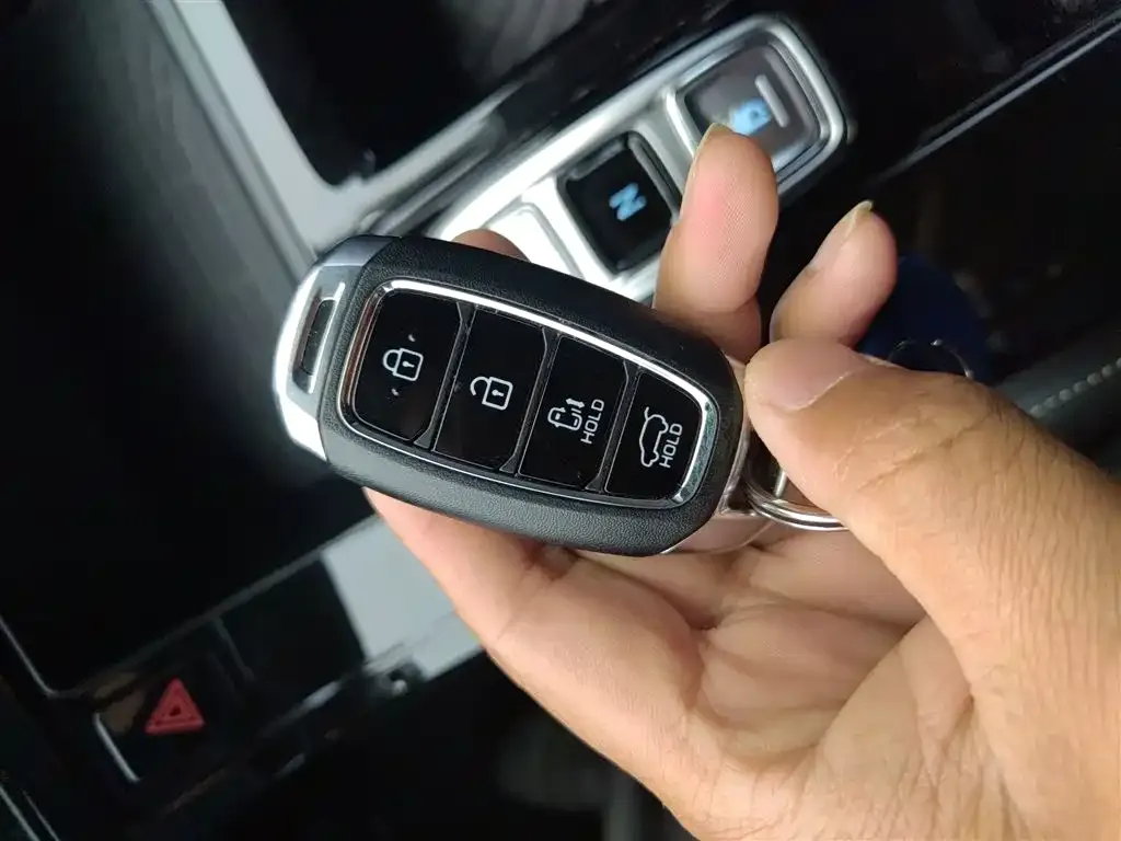 Hyundai Custo — фото 4