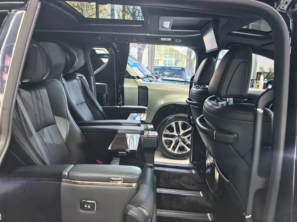 Toyota Vellfire — фото 9