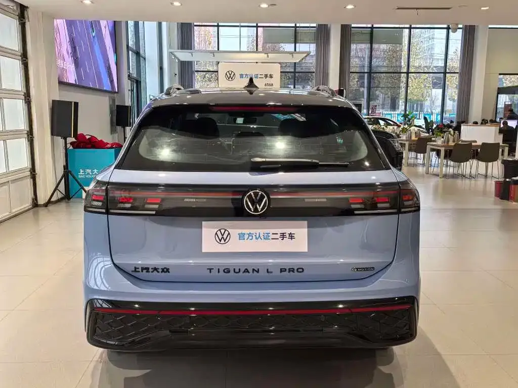 Volkswagen Tiguan L — фото 9