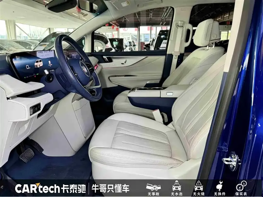 Buick GL8 Hybrid — фото 4