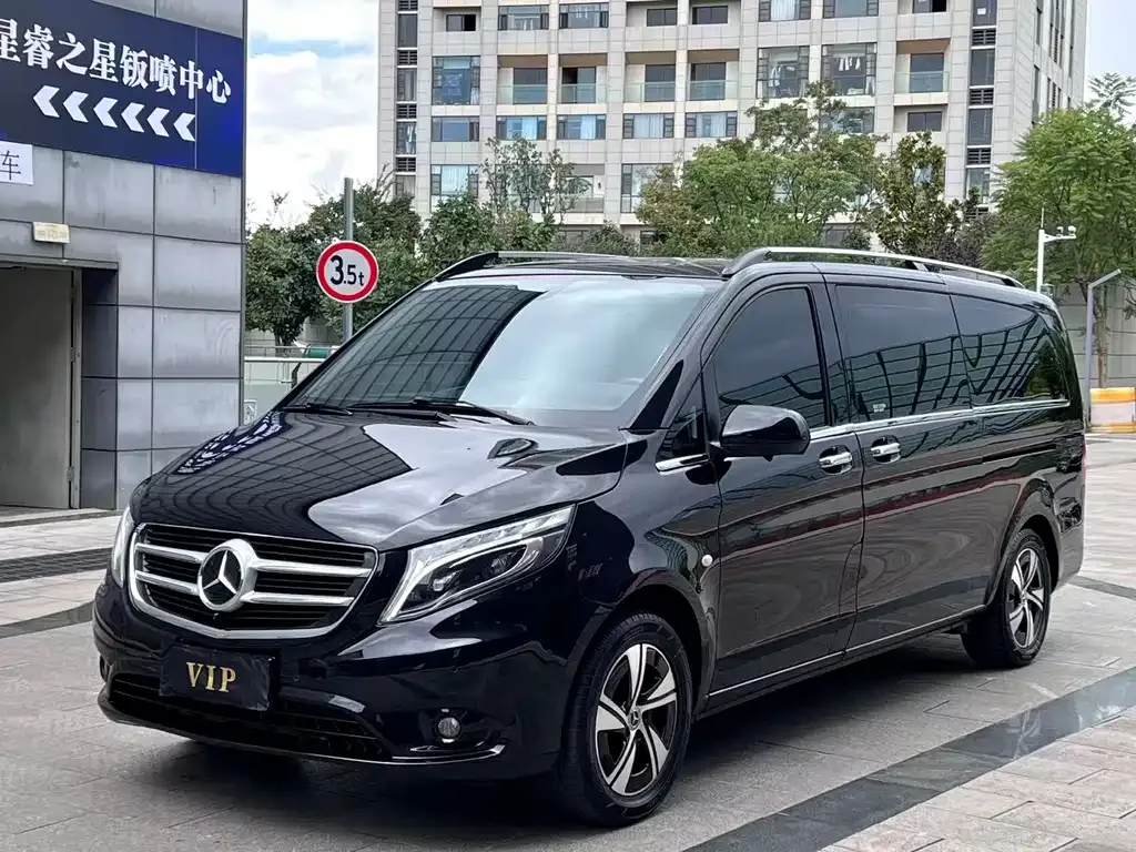 Mercedes-Benz Vito — фото 1