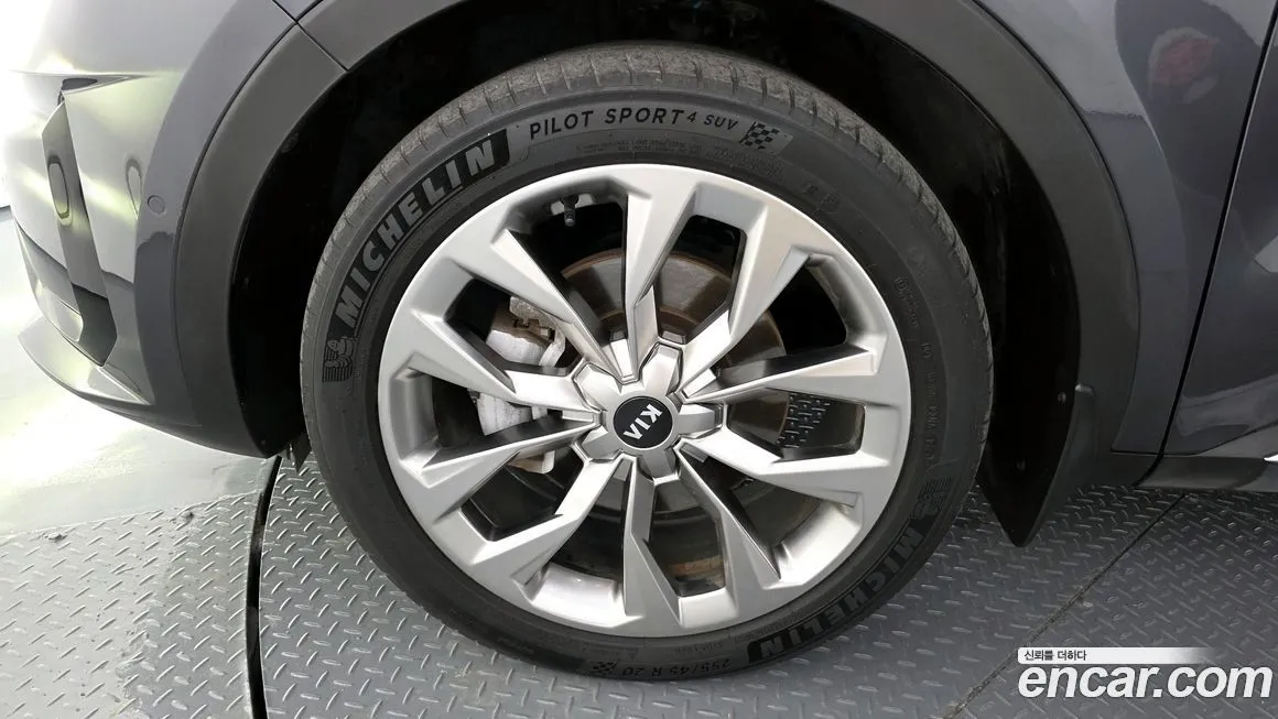 Kia Sorento — фото 5