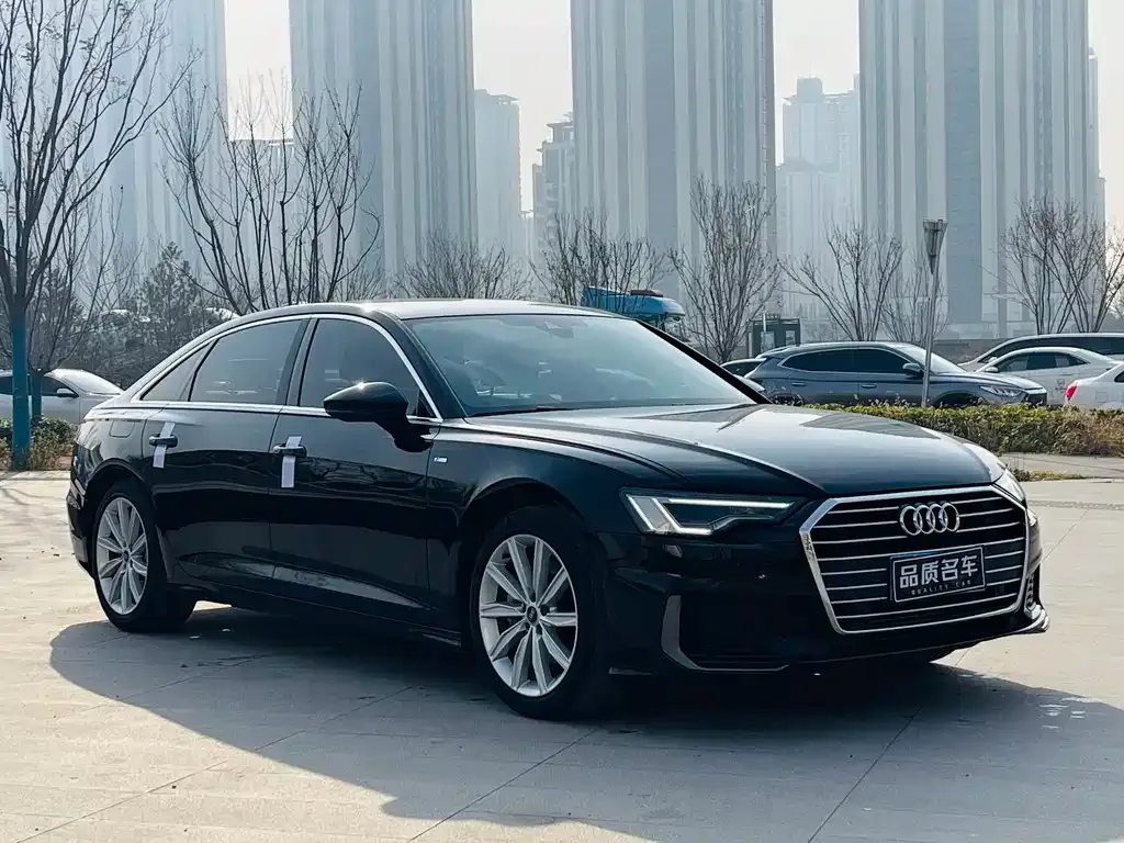 Audi A6L — фото 8