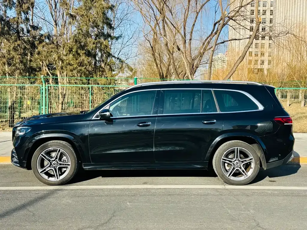 Mercedes-Benz GLS — фото 10