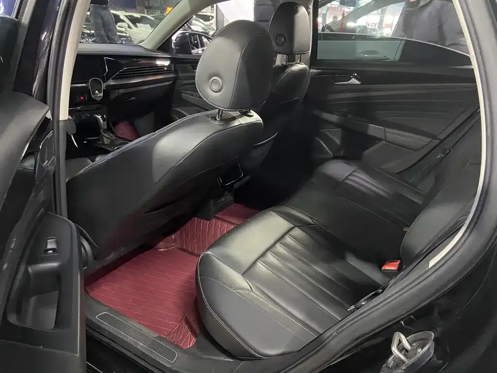 Volkswagen Passat — фото 2