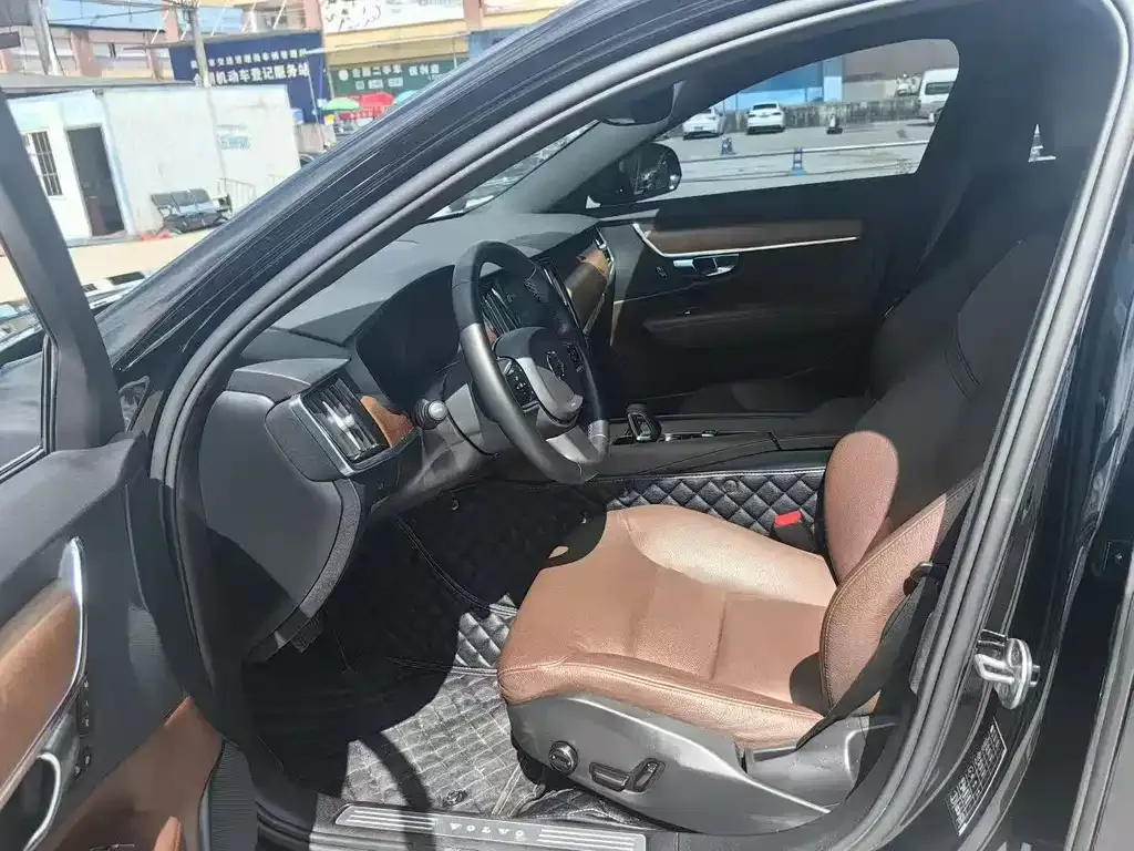Volvo S90 — фото 2