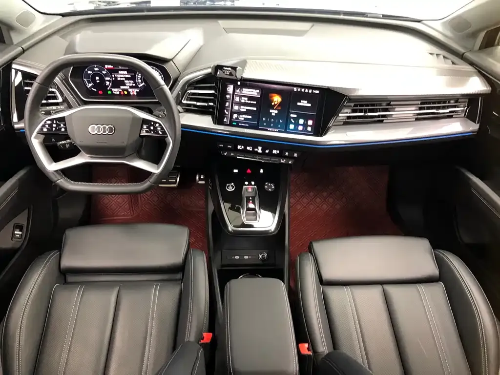 Audi Q4 e-tron — фото 4