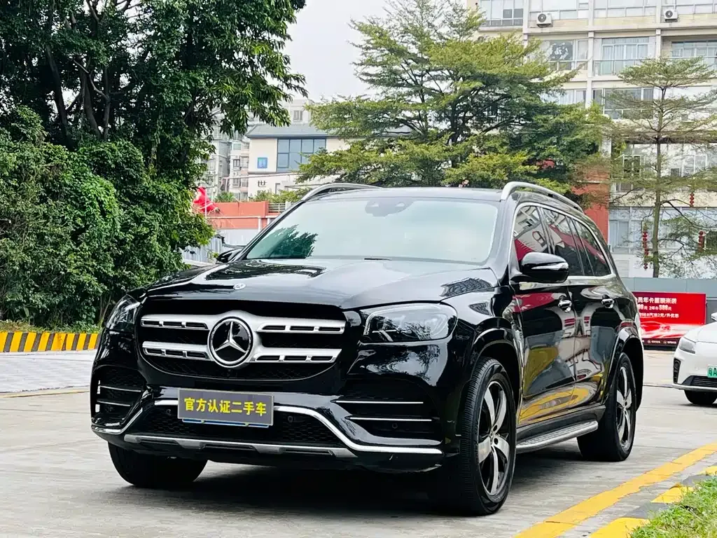 Mercedes-Benz GLS — фото 1
