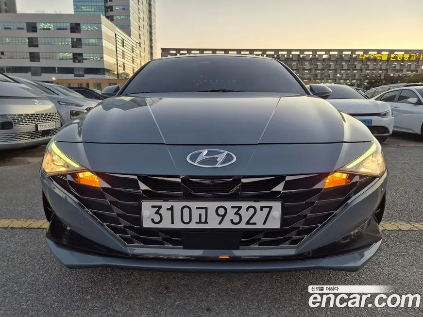 Hyundai AVANTE — фото 1
