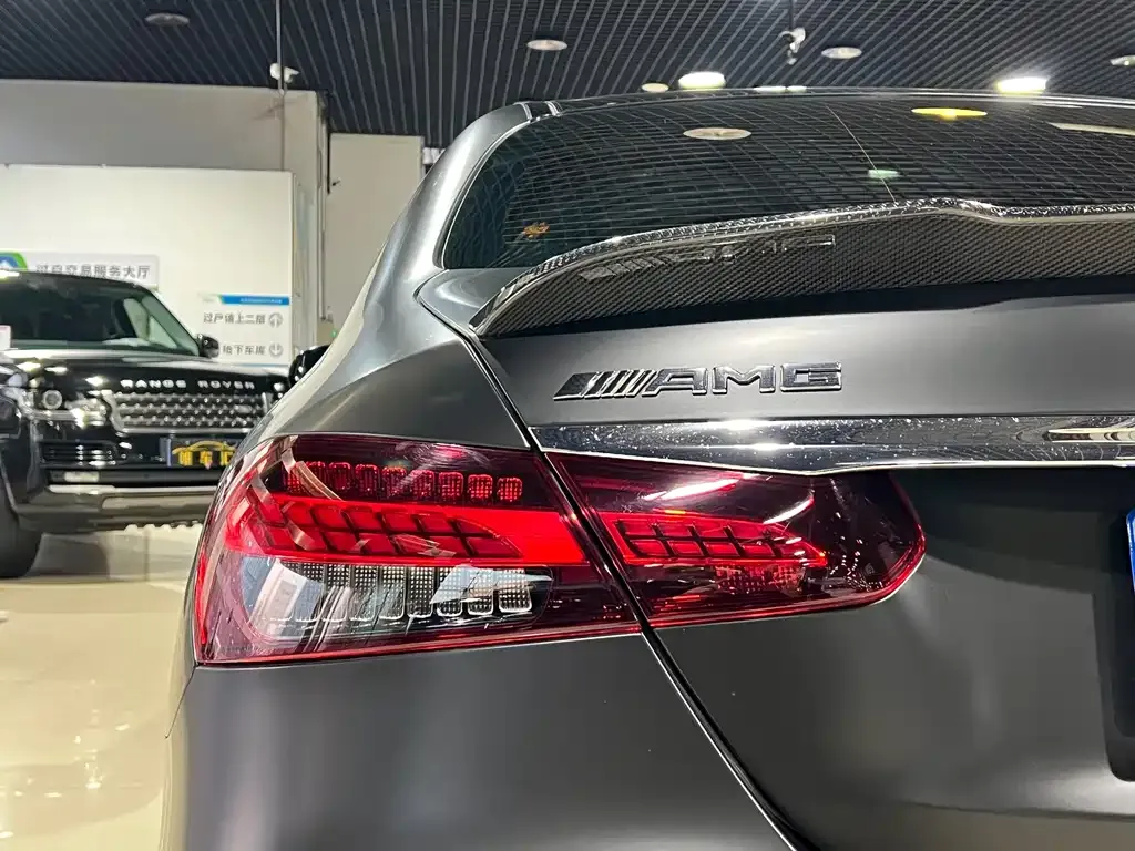 Mercedes-Benz E-Class AMG — фото 5