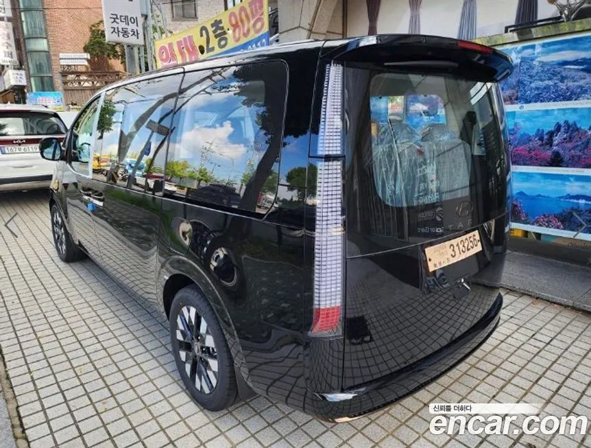 Hyundai Staria — фото 2