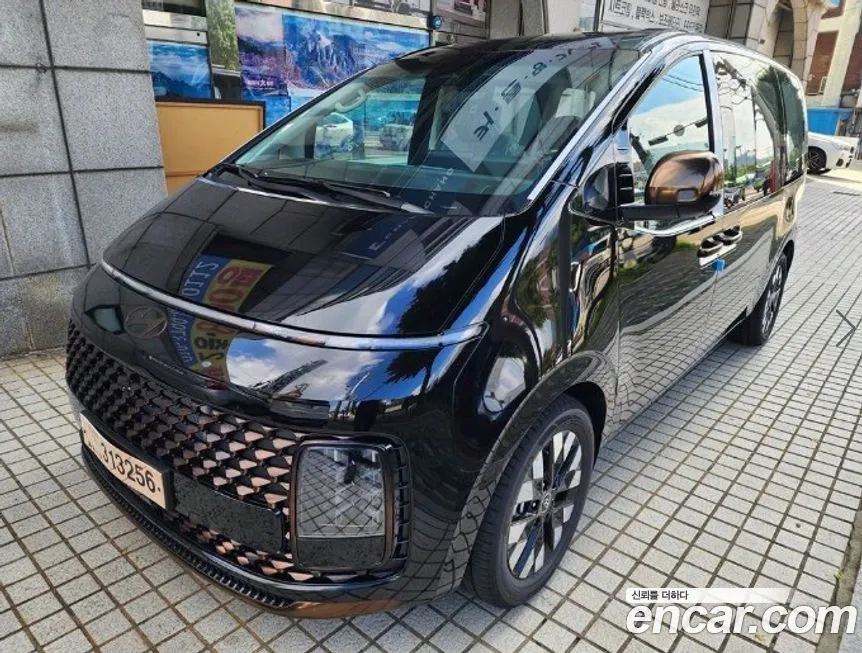 Hyundai Staria — фото 3