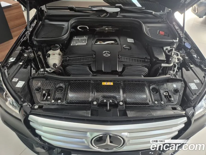 Mercedes-Benz GLS-Class — фото 10