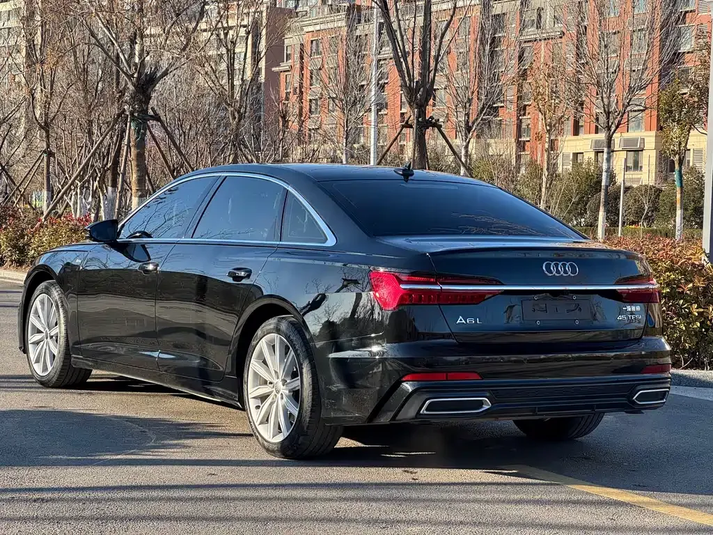 Audi A6L — фото 5