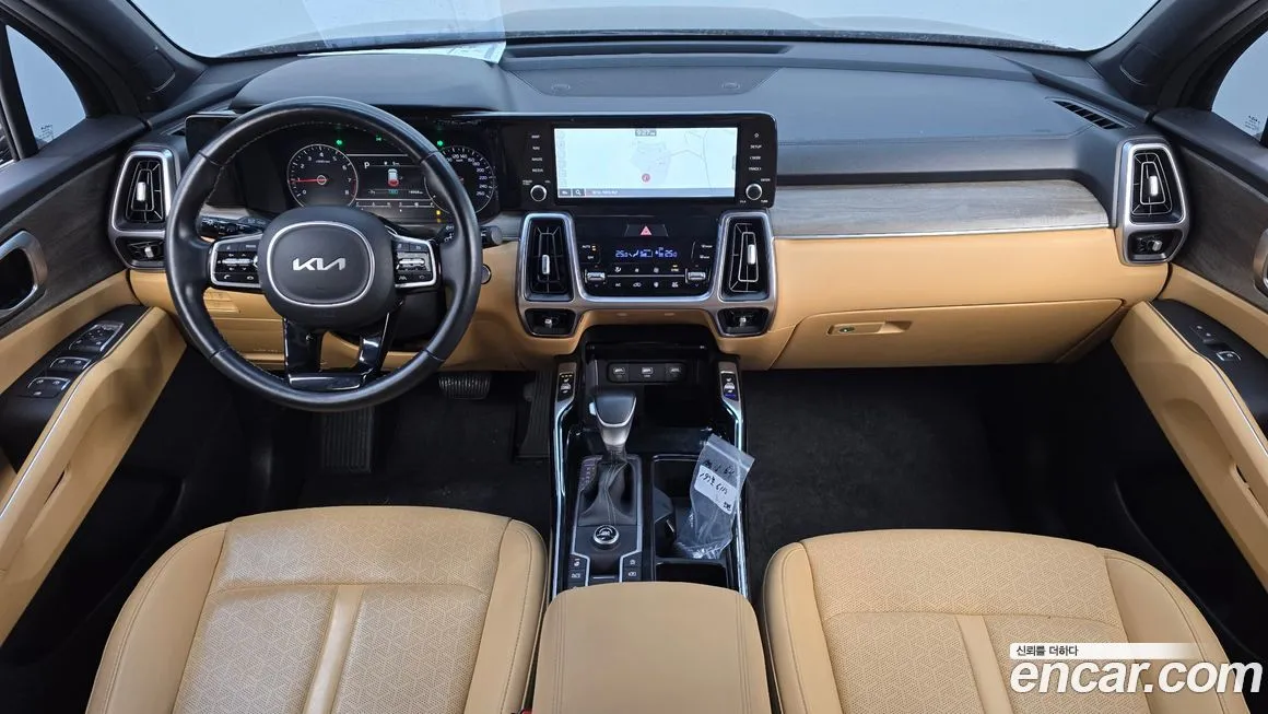 Kia Sorento — фото 8