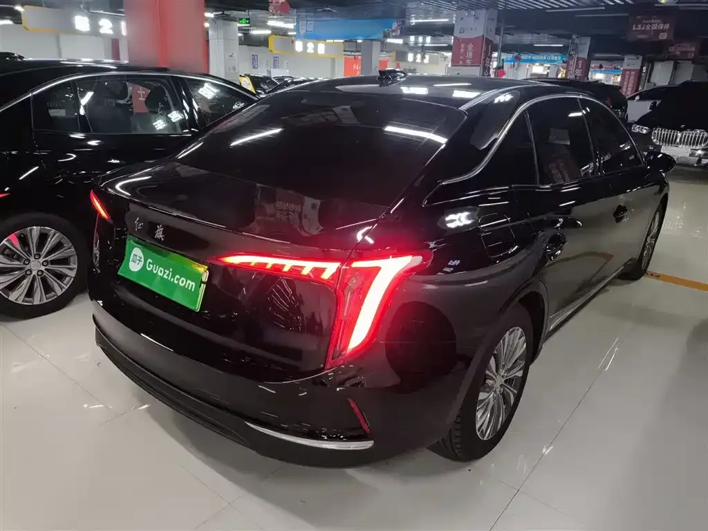 Hongqi E-QM5 — фото 10