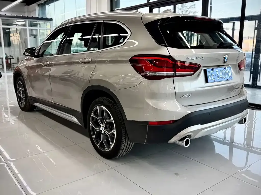 BMW X1 — фото 4