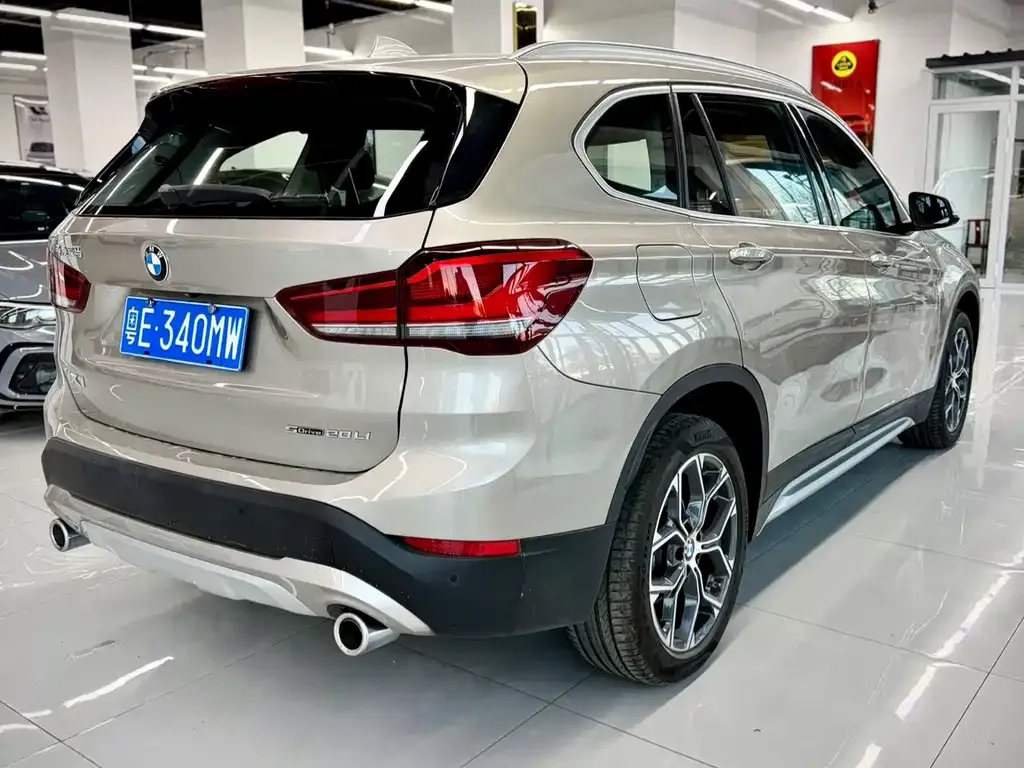 BMW X1 — фото 6