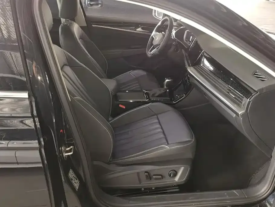 Volkswagen Passat — фото 9