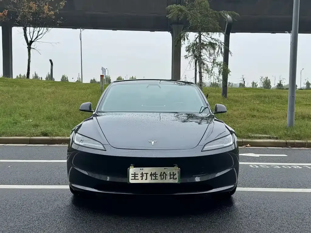 Tesla Model 3 — фото 2
