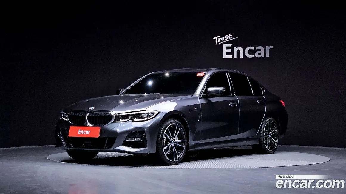 BMW 3-Series — фото 1