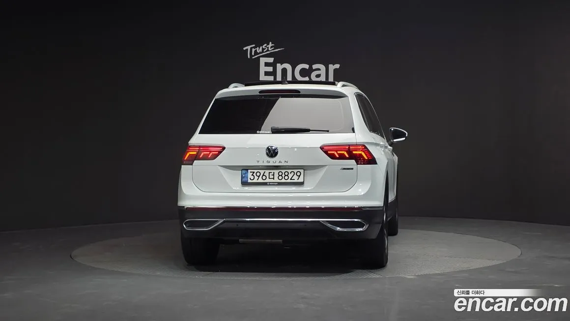 Volkswagen Tiguan — фото 3