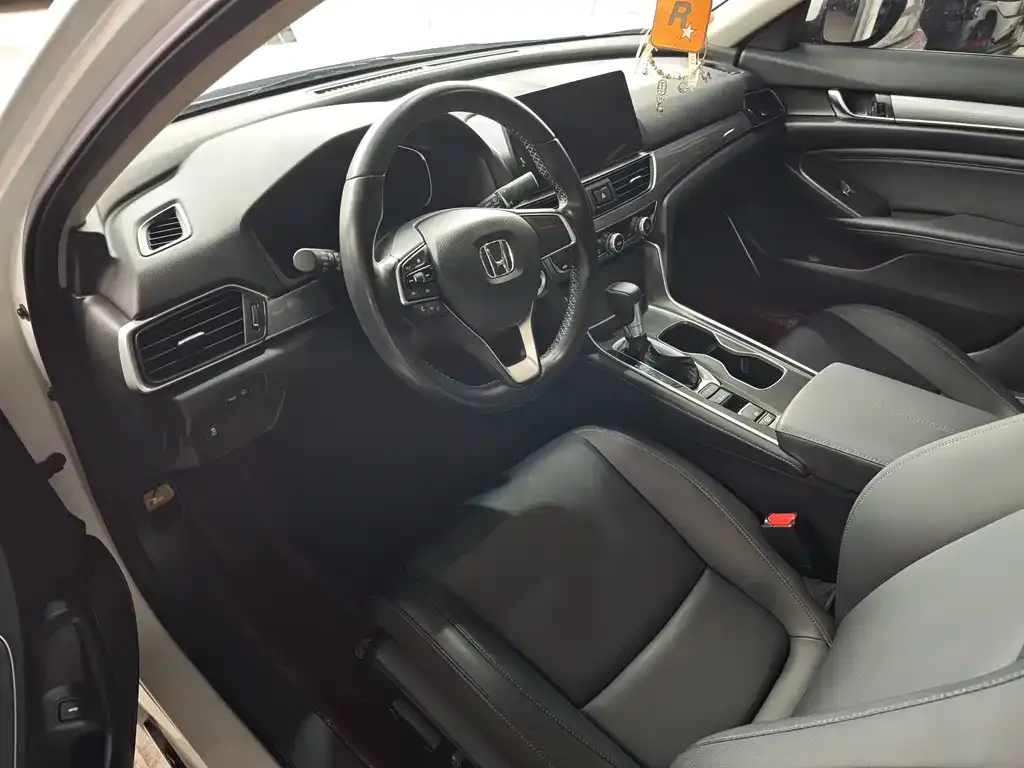 Honda Accord — фото 4