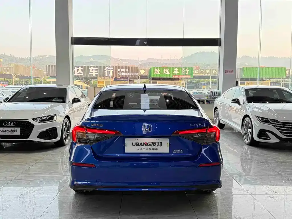 Honda Civic — фото 5