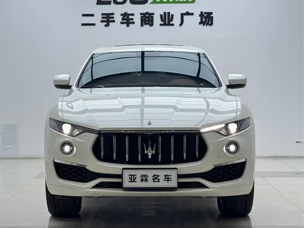 Maserati Levante — фото 2