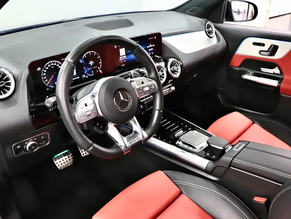Mercedes-Benz GLA AMG — фото 10