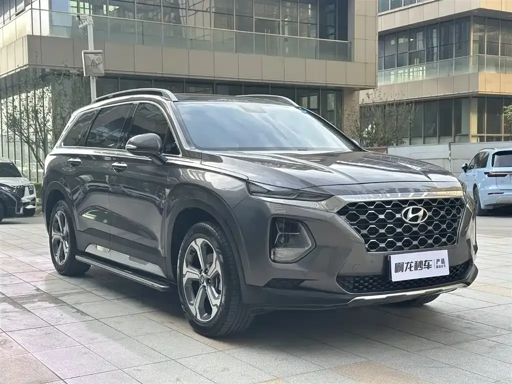 Hyundai Santa Fe — фото 3