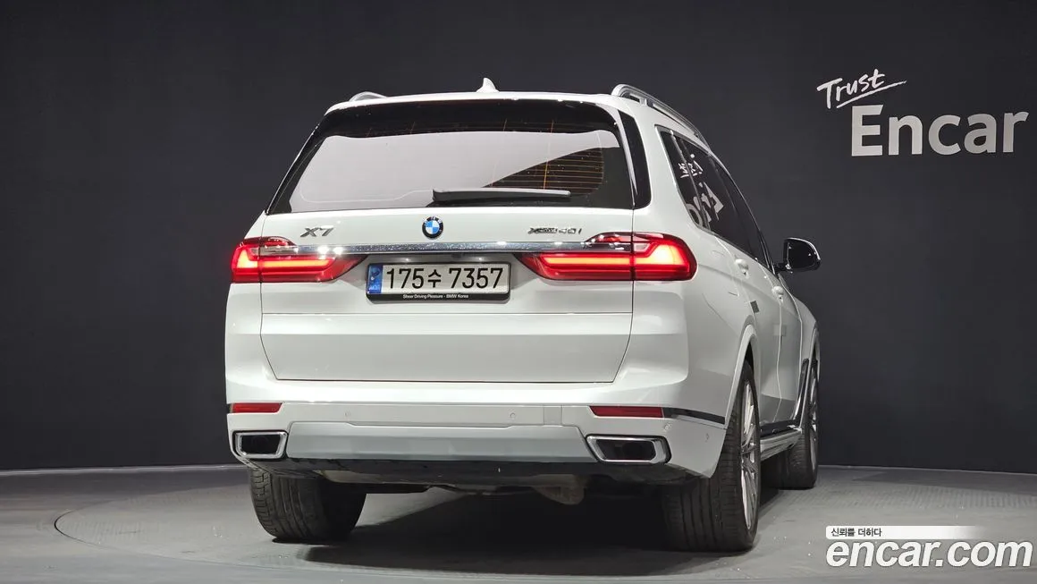 BMW X7 — фото 7