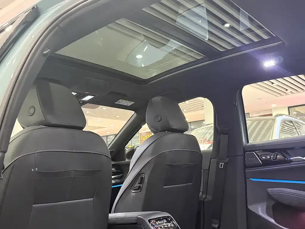 Volkswagen Passat — фото 10