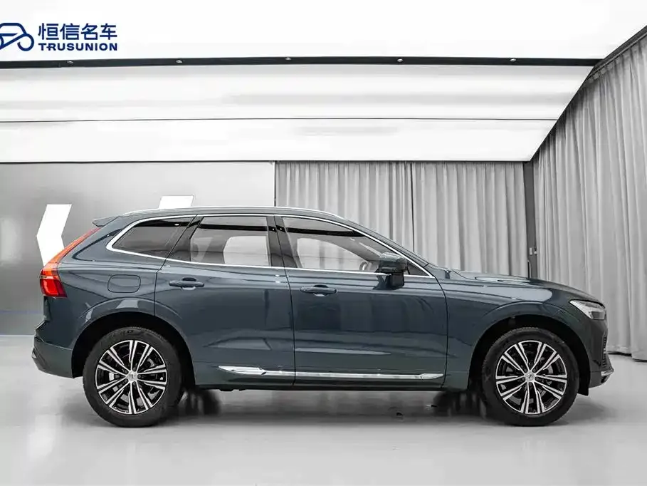 Volvo XC60 — фото 2