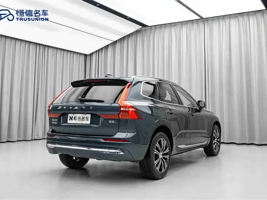 Volvo XC60 — фото 3