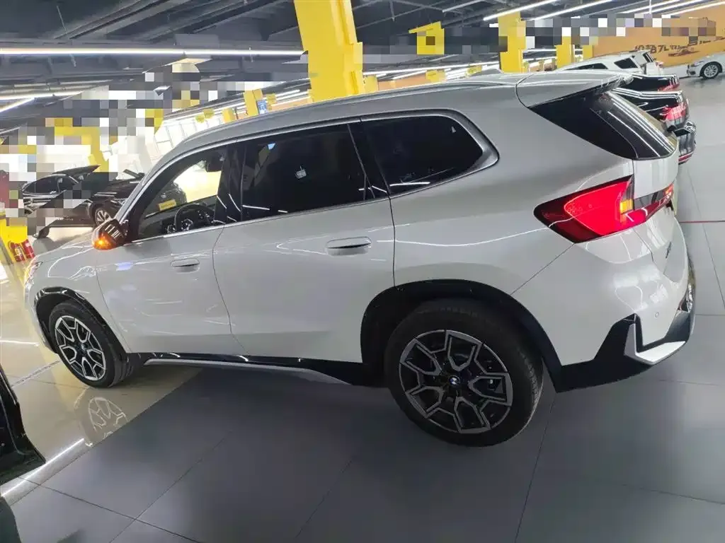 BMW X1 — фото 6