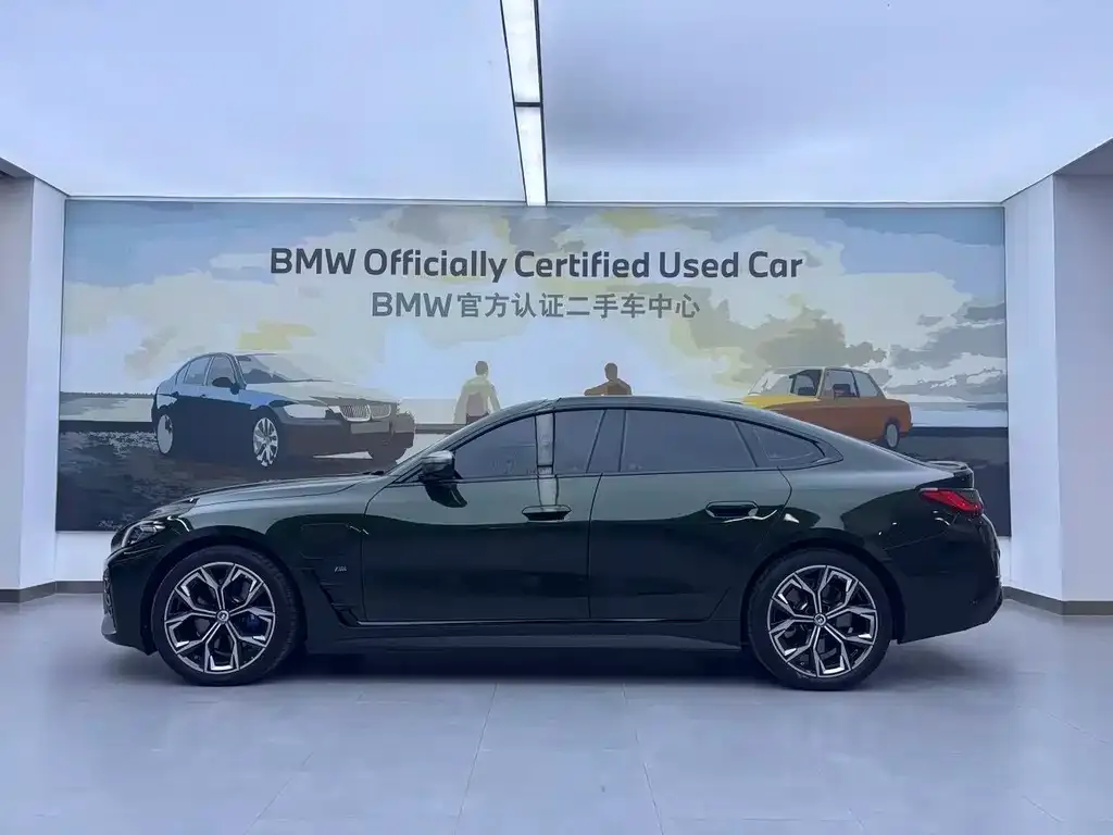 BMW i4 — фото 5